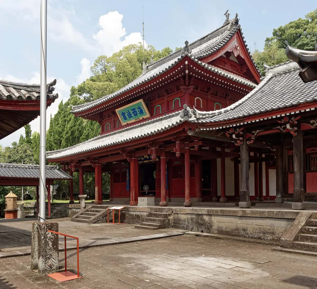Le Daiyuhoden, grande salle vermillon du temple Sofuku-ji à Nagasaki