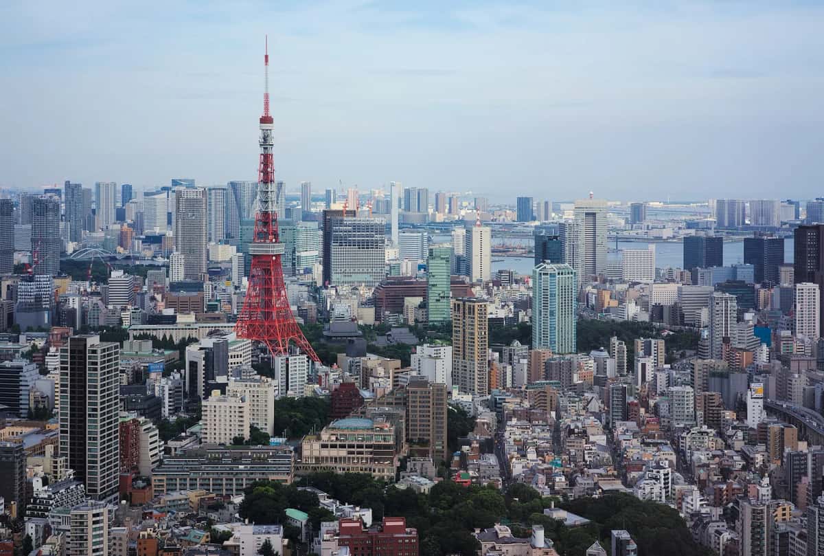 La Tokyo Tower et le quartier de Minato vus de jour depuis la Mori Tower de Roppongi